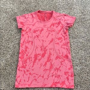Lululemon swiftly tech top size 4